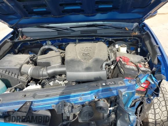 ✅ 2017 Toyota Tacoma TRD Pro • VIN: 5TFCZ5AN9HX112292 • Lot: 43617967. Listed on IAAI with 72,195 mi. Free auction sales archive from the USA and detailed vehicle history report at DreamBid. Image 10.