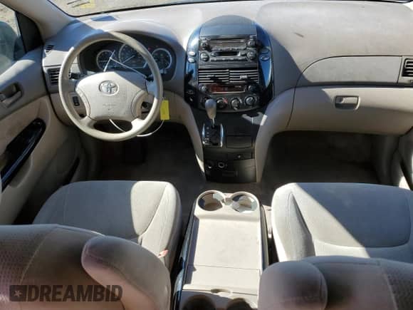 2005 Toyota Sienna LE z VIN 5TDZA23C55S353585, wystawiony jako Copart lot #89558335 z przebiegiem 89 759 mil mil oraz Szkoda całkowita • Salvage title. Historia ofert i sprzedaży dostępna na DreamBid. Obrazek 8.