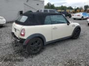 ✅ 2012 MINI Convertible S • VIN: WMWZP3C5XCT250227 • Lot: 68449005. Wystawiony na Copart z przebiegiem 123 475 mil. Bezpłatny archiwum sprzedaży aukcyjnych z USA i szczegółowy raport historii pojazdu na DreamBid. Zdjęcie 3.