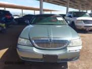✅ 2006 Lincoln Town Car Signature • VIN: 1LNHM81W46Y623121 • Lot: 43274522. Listed on IAAI with 129,784 mi. Free auction sales archive from the USA and detailed vehicle history report at DreamBid. Image 6.