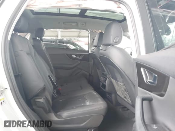 ✅ 2022 Audi Q7 Premium Plus • VIN: WA1LXBF75ND022305 • Lot: 42169110. Listed on IAAI with 29,127 mi. Free auction sales archive from the USA and detailed vehicle history report at DreamBid. Image 8.