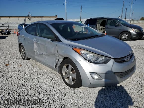 ✅ 2013 Hyundai Elantra GLS • VIN: 5NPDH4AE3DH348993 • Lot: 82736385. Listed on Copart with 119,883 mi. Free auction sales archive from the USA and detailed vehicle history report at DreamBid. Image 4.