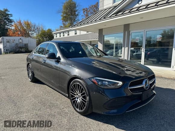 ✅ 2022 Mercedes-Benz C 300 • VIN: W1KAF4HBXNR016148 • Lot: 90931365. Wystawiony na Copart z przebiegiem 80 159 mil. Bezpłatny archiwum sprzedaży aukcyjnych z USA i szczegółowy raport historii pojazdu na DreamBid. Zdjęcie 1.