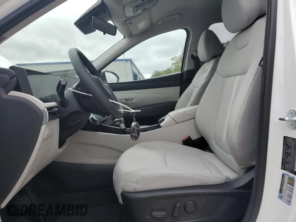 ✅ 2025 Hyundai Tucson SEL • VIN: 5NMJB3DE8SH592675 • Лот: 82280025. Опубликован ранее на Copart с пробегом 874 миль. Бесплатный доступ к архиву аукционных продаж из США и подробный отчёт об истории автомобиля на DreamBid. Изображение 7.