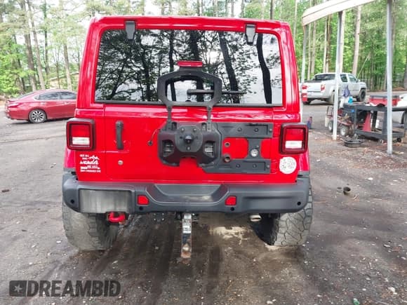 ✅ 2018 Jeep Wrangler Unlimited Rubicon • VIN: 1C4HJXFG3JW273266 • Lot: 42093919. Wystawiony na IAAI z przebiegiem 90 700 mil. Bezpłatny archiwum sprzedaży aukcyjnych z USA i szczegółowy raport historii pojazdu na DreamBid. Zdjęcie 16.