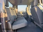 ✅ 2024 Chevrolet Silverado 2500HD LT • VIN: 1GC4YNEY5RF290462 • Lot: 93521675. Wystawiony na Copart z przebiegiem 27 949 mil. Bezpłatny archiwum sprzedaży aukcyjnych z USA i szczegółowy raport historii pojazdu na DreamBid. Zdjęcie 10.