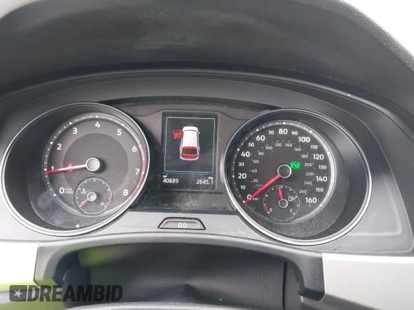 ✅ 2021 Volkswagen Atlas SE • VIN: 1V2PE2CAXMC231037 • Lot: 41380581. Wystawiony na IAAI z przebiegiem 40 889 mil. Bezpłatny archiwum sprzedaży aukcyjnych z USA i szczegółowy raport historii pojazdu na DreamBid. Zdjęcie 7.