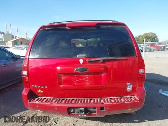 ✅ 2013 Chevrolet Tahoe LT • VIN: 1GNSCBE04DR327966 • Lot: 42100794. Wystawiony na IAAI z przebiegiem 208 088 mil. Bezpłatny archiwum sprzedaży aukcyjnych z USA i szczegółowy raport historii pojazdu na DreamBid. Zdjęcie 16.