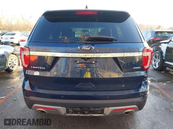 ✅ 2016 Ford Explorer Limited • VIN: 1FM5K8F86GGC62436 • Lot: 42860256. Wystawiony na IAAI z przebiegiem 172 040 mil. Bezpłatny archiwum sprzedaży aukcyjnych z USA i szczegółowy raport historii pojazdu na DreamBid. Zdjęcie 17.