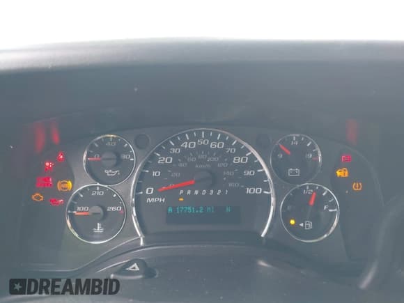 ✅ 2010 Chevrolet Express Cargo • VIN: 1GCUGADX3A1107386 • Lot: 42318466. Listed on IAAI with 242,009 mi. Free auction sales archive from the USA and detailed vehicle history report at DreamBid. Image 7.