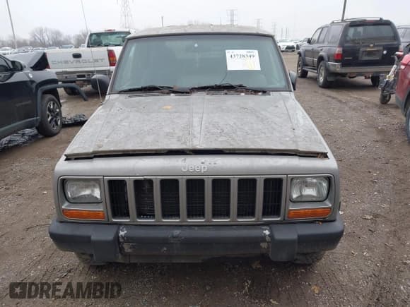 ✅ 2001 Jeep Cherokee Sport • VIN: 1J4FF48S31L596740 • Lot: 43728349. Listed on IAAI with 167,630 mi. Free auction sales archive from the USA and detailed vehicle history report at DreamBid. Image 6.