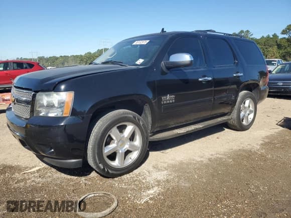 ✅ 2013 Chevrolet Tahoe LS • VIN: 1GNSCAE02DR377615 • Lot: 86102975. Wystawiony na Copart z przebiegiem 214 386 mil. Bezpłatny archiwum sprzedaży aukcyjnych z USA i szczegółowy raport historii pojazdu na DreamBid. Zdjęcie 1.