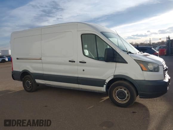 ✅ 2015 Ford Transit Cargo • VIN: 1FTNR2CM1FKA68813 • Лот: 43808265. Опубликован ранее на IAAI с пробегом 78 146 миль. Бесплатный доступ к архиву аукционных продаж из США и подробный отчёт об истории автомобиля на DreamBid. Изображение 13.