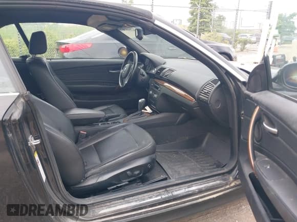 ✅ 2009 BMW 1 Series 128i • VIN: WBAUL73569VJ74922 • Лот: 42846307. Опубликован ранее на IAAI с пробегом 64 679 миль. Бесплатный доступ к архиву аукционных продаж из США и подробный отчёт об истории автомобиля на DreamBid. Изображение 5.