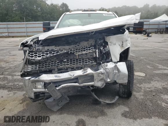 ✅ 2019 Chevrolet Silverado 2500HD Work Truck • VIN: 1GC1KREG4KF224607 • Лот: 81600965. Опубликован ранее на Copart с пробегом Не указан. Бесплатный доступ к архиву аукционных продаж из США и подробный отчёт об истории автомобиля на DreamBid. Изображение 5.