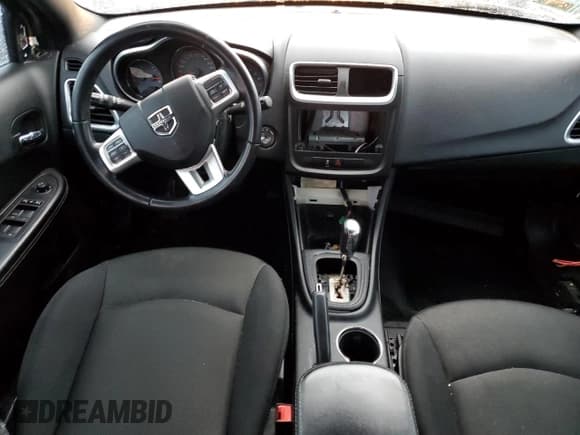 ✅ 2013 Dodge Avenger SXT • VIN: 1C3CDZCG1DN531364 • Лот: 81132784. Опубликован ранее на Copart с пробегом Не указан. Бесплатный доступ к архиву аукционных продаж из США и подробный отчёт об истории автомобиля на DreamBid. Изображение 8.