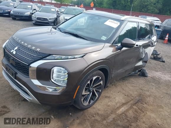 ✅ 2022 Mitsubishi Outlander SEL • VIN: JA4J4VA82NZ060174 • Lot: 42492433. Wystawiony na IAAI z przebiegiem 187 404 mil. Bezpłatny archiwum sprzedaży aukcyjnych z USA i szczegółowy raport historii pojazdu na DreamBid. Zdjęcie 2.