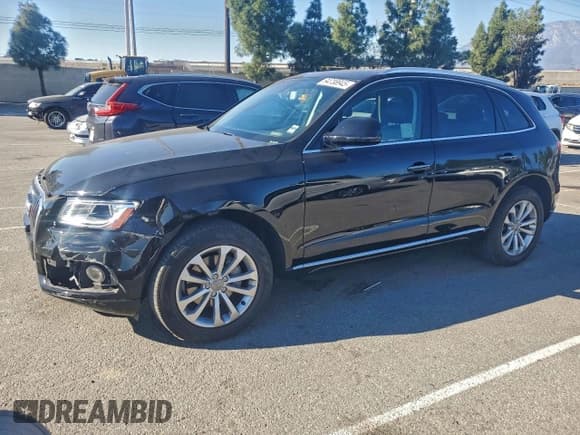 ✅ 2016 Audi Q5 Premium • VIN: WA1C2AFP0GA114032 • Lot: 94738945. Listed on Copart with 88,210 mi. Free auction sales archive from the USA and detailed vehicle history report at DreamBid. Image 1.