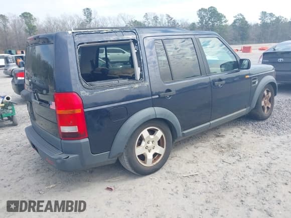 ✅ 2005 Land Rover LR3 • VIN: SALAD244X5A342583 • Lot: 41685751. Listed on IAAI with 142,749 mi. Free auction sales archive from the USA and detailed vehicle history report at DreamBid. Image 4.