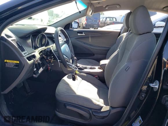 ✅ 2014 Hyundai Sonata GLS • VIN: 5NPEB4AC5EH941339 • Lot: 72471164. Listed on Copart with 111,293 mi. Free auction sales archive from the USA and detailed vehicle history report at DreamBid. Image 7.