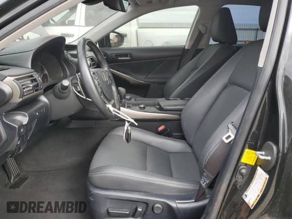 2019 Lexus IS 300 z VIN JTHBA1D27K5095541, wystawiony jako Copart lot #84733505 z przebiegiem 56 177 mil mil oraz Szkoda całkowita • Salvage title. Historia ofert i sprzedaży dostępna na DreamBid. Obrazek 7.