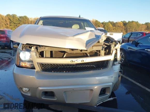 ✅ 2007 Chevrolet Tahoe LT • VIN: 1GNFC13047R141900 • Lot: 43637859. Listed on IAAI with Not provided. Free auction sales archive from the USA and detailed vehicle history report at DreamBid. Image 12.