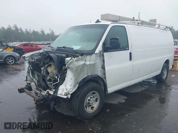 ✅ 2019 Chevrolet Express Cargo • VIN: 1GCWGBFP9K1193039 • Лот: 42482812. Опубликован ранее на IAAI с пробегом 152 787 миль. Бесплатный доступ к архиву аукционных продаж из США и подробный отчёт об истории автомобиля на DreamBid. Изображение 18.