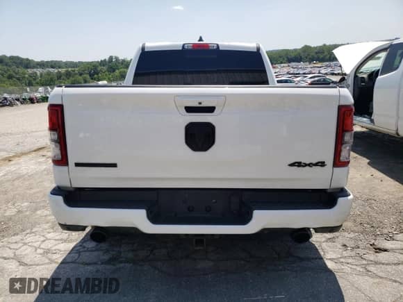 2020 Ram 1500 Big Horn z VIN 1C6SRFFT3LN241049, wystawiony jako Copart lot #61242945 z przebiegiem 55 386 mil mil oraz Szkoda całkowita • Salvage title. Historia ofert i sprzedaży dostępna na DreamBid. Obrazek 6.