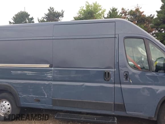 ✅ 2020 Ram ProMaster Cargo • VIN: 3C6URVJG1LE128461 • Lot: 42760478. Listed on IAAI with 44,622 mi. Free auction sales archive from the USA and detailed vehicle history report at DreamBid. Image 13.