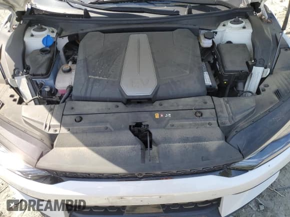 ✅ 2022 Kia EV6 GT-Line • VIN: KNDC44LA7N5060333 • Лот: 53563735. Опубликован ранее на Copart с пробегом 77 715 миль. Бесплатный доступ к архиву аукционных продаж из США и подробный отчёт об истории автомобиля на DreamBid. Изображение 12.