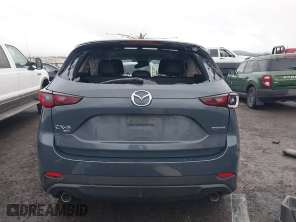✅ 2023 Mazda CX-5 S Carbon Edition • VIN: JM3KFBCM2P0153742 • Lot: 43793152. Wystawiony na IAAI z przebiegiem 84 096 mil. Bezpłatny archiwum sprzedaży aukcyjnych z USA i szczegółowy raport historii pojazdu na DreamBid. Zdjęcie 16.
