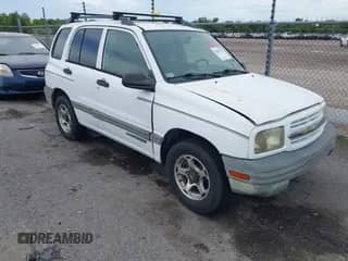 2001 Chevrolet Tracker с VIN 2CNBE13C016903775, выставлен на аукционе IAAI как лот 42481922 с пробегом 148 878 миль миль и . История ставок и продаж доступна на DreamBid. Изображение 1.