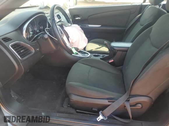 ✅ 2011 Chrysler 200 Touring • VIN: 1C3BC2EG2BN623745 • Lot: 53046595. Listed on Copart with 62,239 mi. Free auction sales archive from the USA and detailed vehicle history report at DreamBid. Image 7.