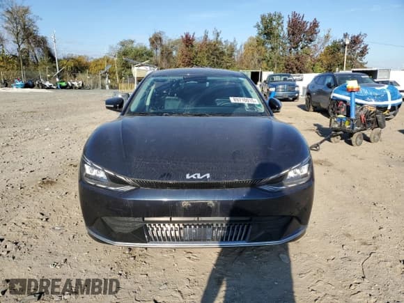 ✅ 2023 Kia EV6 Wind • VIN: KNDC34LA5P5130370 • Lot: 89710015. Wystawiony na Copart z przebiegiem 27 362 mil. Bezpłatny archiwum sprzedaży aukcyjnych z USA i szczegółowy raport historii pojazdu na DreamBid. Zdjęcie 5.