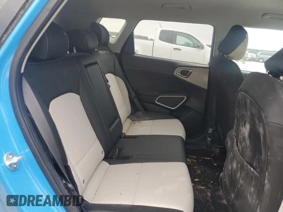 ✅ 2023 Kia Soul GT-Line • VIN: KNDJ53AU2P7213770 • Lot: 80685745. Wystawiony na Copart z przebiegiem 23 800 mil. Bezpłatny archiwum sprzedaży aukcyjnych z USA i szczegółowy raport historii pojazdu na DreamBid. Zdjęcie 10.