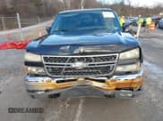 ✅ 2005 Chevrolet Silverado 2500HD LS • VIN: 1GCHK23U35F826160 • Lot: 41564415. Wystawiony na IAAI z przebiegiem 204 623 mil. Bezpłatny archiwum sprzedaży aukcyjnych z USA i szczegółowy raport historii pojazdu na DreamBid. Zdjęcie 6.