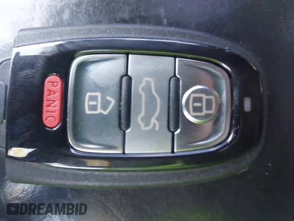 ✅ 2017 Audi A8 Sport • VIN: WAU43AFD7HN014742 • Лот: 42919334. Опубликован ранее на IAAI с пробегом 125 241 миль. Бесплатный доступ к архиву аукционных продаж из США и подробный отчёт об истории автомобиля на DreamBid. Изображение 11.