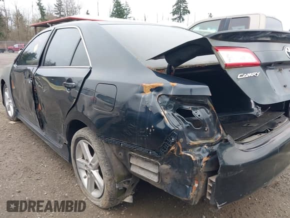 ✅ 2014 Toyota Camry SE • VIN: 4T1BF1FKXEU813671 • Lot: 43888603. Listed on IAAI with 108,127 mi. Free auction sales archive from the USA and detailed vehicle history report at DreamBid. Image 6.