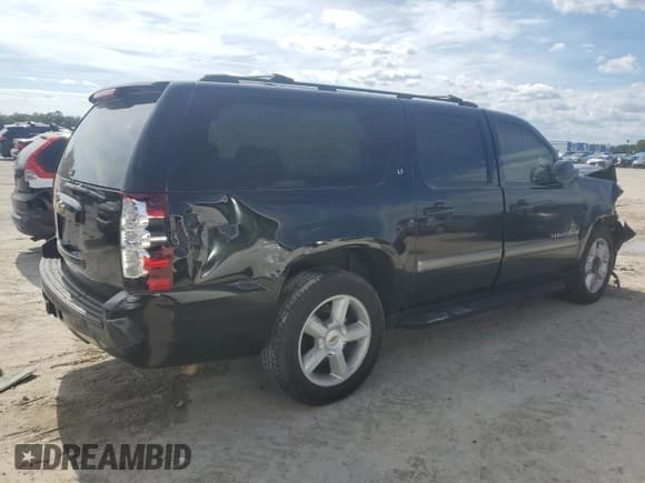 ✅ 2007 Chevrolet Suburban LT • VIN: 1GNFC16J97J299992 • Lot: 62642934. Wystawiony na Copart z przebiegiem 317 375 mil. Bezpłatny archiwum sprzedaży aukcyjnych z USA i szczegółowy raport historii pojazdu na DreamBid. Zdjęcie 3.