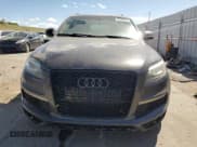 ✅ 2013 Audi Q7 S line Prestige • VIN: WA1DGAFE4DD009136 • Лот: 57869725. Опубликован ранее на Copart с пробегом 253 358 миль. Бесплатный доступ к архиву аукционных продаж из США и подробный отчёт об истории автомобиля на DreamBid. Изображение 5.
