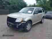 2010 Mercury Mariner z VIN 4M2CN8B73AKJ05123, wystawiony jako IAAI lot #42512923 z przebiegiem 240 736 mil mil oraz . Historia ofert i sprzedaży dostępna na DreamBid. Obrazek 2.