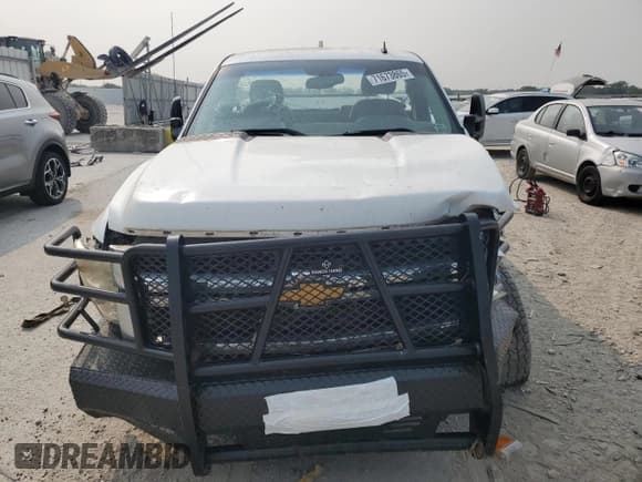 ✅ 2008 Chevrolet Silverado 2500HD 1LT • VIN: 1GCHK24K18E180317 • Лот: 71673865. Опубликован ранее на Copart с пробегом 218 435 миль. Бесплатный доступ к архиву аукционных продаж из США и подробный отчёт об истории автомобиля на DreamBid. Изображение 5.