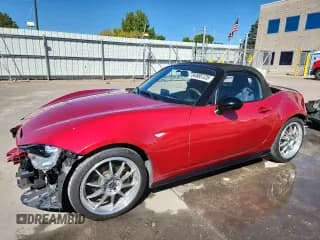 ✅ 2017 Mazda MX-5 Miata Club • VIN: JM1NDAC71H0123617 • Lot: 84585125. Wystawiony na Copart z przebiegiem 47 497 mil. Bezpłatny archiwum sprzedaży aukcyjnych z USA i szczegółowy raport historii pojazdu na DreamBid. Zdjęcie 1.