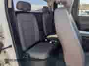 2017 Chevrolet Colorado 4WD Work Truck с VIN 1GCHTBEA0H1140577, выставлен на аукционе Copart как лот 52332765 с пробегом 105 104 миль миль и Списание • Salvage title. История ставок и продаж доступна на DreamBid. Изображение 10.