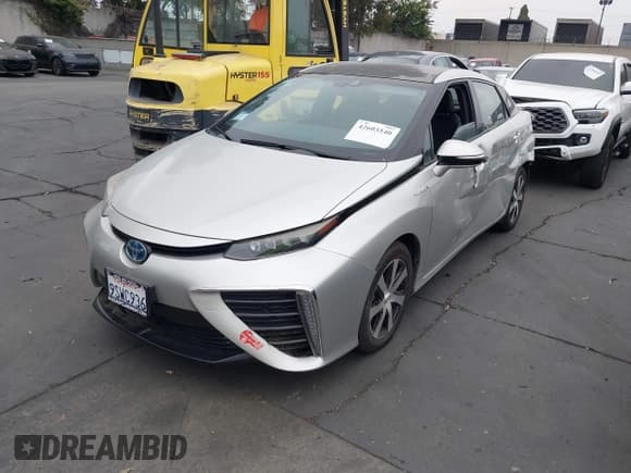 ✅ 2017 Toyota Mirai • VIN: JTDBVRBD1HA001100 • Лот: 42603540. Опубликован ранее на IAAI с пробегом 55 906 миль. Бесплатный доступ к архиву аукционных продаж из США и подробный отчёт об истории автомобиля на DreamBid. Изображение 23.