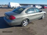 ✅ 2002 Ford Taurus SES Standard • VIN: 1FAFP55U62G194175 • Лот: 43484232. Опубликован ранее на IAAI с пробегом 200 791 миль. Бесплатный доступ к архиву аукционных продаж из США и подробный отчёт об истории автомобиля на DreamBid. Изображение 4.