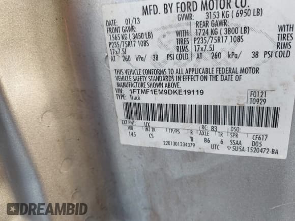 ✅ 2013 Ford F-150 XL • VIN: 1FTMF1EM9DKE19119 • Lot: 43766404. Wystawiony na IAAI z przebiegiem 345 229 mil. Bezpłatny archiwum sprzedaży aukcyjnych z USA i szczegółowy raport historii pojazdu na DreamBid. Zdjęcie 8.