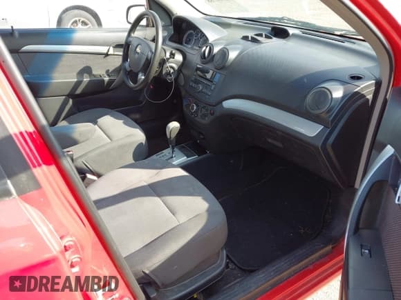 ✅ 2010 Chevrolet Aveo 1LT • VIN: KL1TD5DE1AB100478 • Lot: 42500788. Wystawiony na IAAI z przebiegiem 155 851 mil. Bezpłatny archiwum sprzedaży aukcyjnych z USA i szczegółowy raport historii pojazdu na DreamBid. Zdjęcie 5.