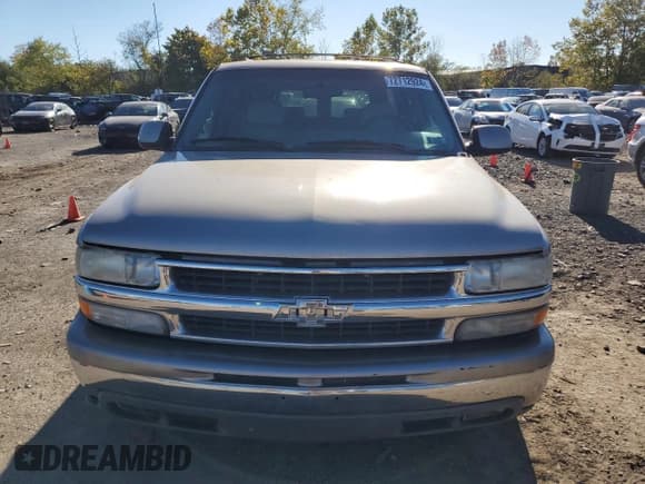 ✅ 2001 Chevrolet Suburban LT • VIN: 3GNEC16T11G144696 • Лот: 72712924. Опубликован ранее на Copart с пробегом Не указан. Бесплатный доступ к архиву аукционных продаж из США и подробный отчёт об истории автомобиля на DreamBid. Изображение 5.