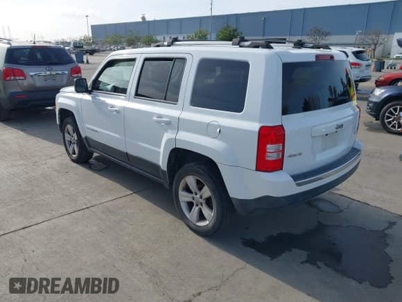 ✅ 2015 Jeep Patriot Limited • VIN: 1C4NJRCB0FD188394 • Lot: 41562962. Listed on IAAI with 173,261 mi. Free auction sales archive from the USA and detailed vehicle history report at DreamBid. Image 3.